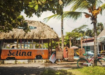 Selina e Fiverr combatem solidão entre trabalhadores remotos que viajam por todo o mundo