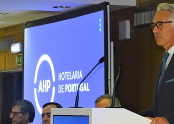 Aeroporto: AHP pede realismo para que o tempo da política coincida com o tempo da economia