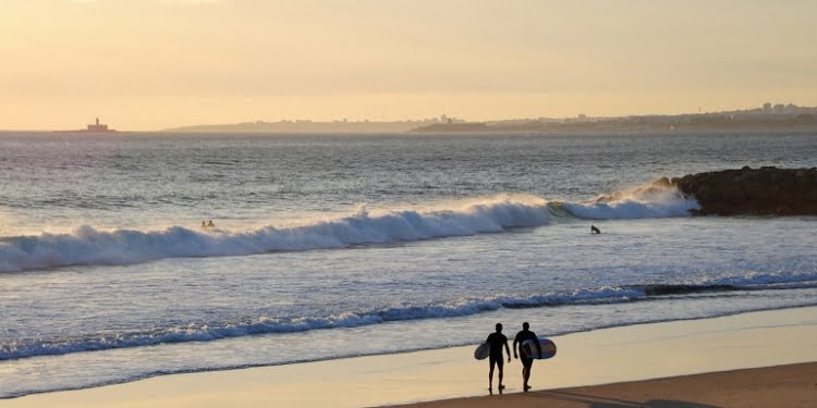 Sugestões para aproveitar as praias de Lisboa… mesmo quando chove