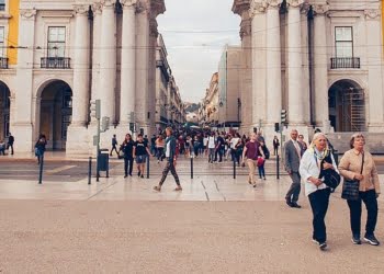 Viagens de lazer e de negócios já estão a crescer ao mesmo ritmo, aponta estudo