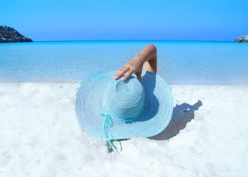 77% dos portugueses irão viajar nas férias de verão, diz Jetcost