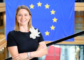 Comissão de Transportes e Turismo aprova parecer sobre alojamento local