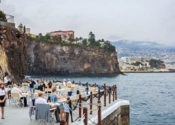 Noites de verão nos Hotéis PortoBay no Funchal