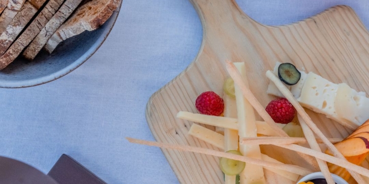 Cocktails e snacks marcam reabertura do Rooftop do hotel Verride Palácio Santa Catarina