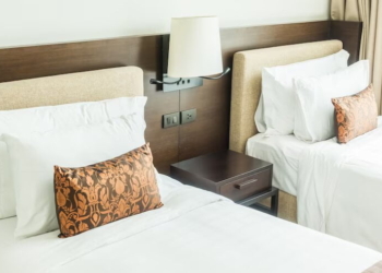 INE: dormidas do mercado interno caíram 2,9% em julho