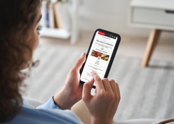 Emirates disponibiliza serviço de pré-encomenda de refeições a bordo na rota Lisboa-Dubai