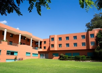 Les Roches renova e expande oferta educativa para profissionais da hotelaria e turismo de luxo