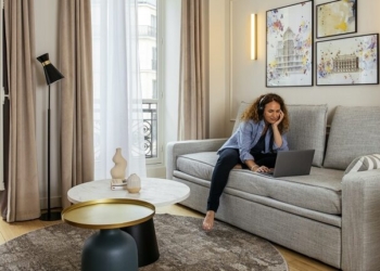 Accor analisa como as reviews afetam as reservas de alojamento