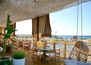 Verdelago Beach Club: a nova paragem de verão na Praia Verde
