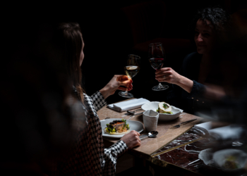 Um jantar às escuras? É a nova proposta do Sheraton Lisboa