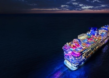 Royal Caribbean assina novo acordo para a construção de novos navios