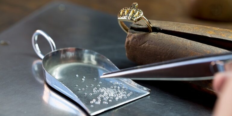 The Royal Collection: Museu Tesouro Real e Leitão & Irmão celebram a história da joalharia real