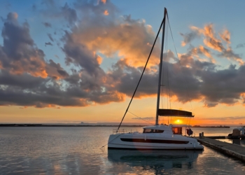 Timeless reforça oferta de luxo com experiências de catamarã em Lisboa e Cascais