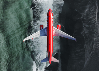 PLAY Airlines inaugura voos em Faro com oferta de 25% de desconto