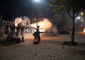 Pronto para invadir as Linhas de Torres?