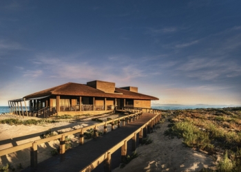 JNcQUOI inaugura época de praia na Comporta com novidades no Beach Club