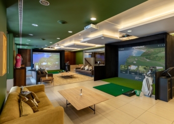 NAU São Rafael Suites inova com simuladores de golfe e reforça oferta de lazer indoor