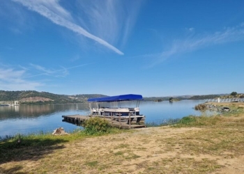Alentejo: Um passeio pelo maior lago artificial da Europa a partir de Moura