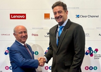 Sommet Education e CIDH assinam acordo para formação de executivos em International Hospitality Leadership