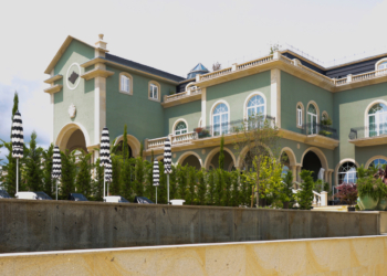 OLI é a marca que está a equipar as casas de banho do luxuoso Maison Albar – Hotel Amoure