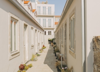 VILLAGE BY BOA recebe título de Melhor Aparthotel da Europa nos Haute Grandeur Global Awards 2025