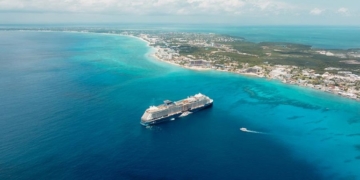 Celebrity Cruises anuncia itinerários 2027 e 2028