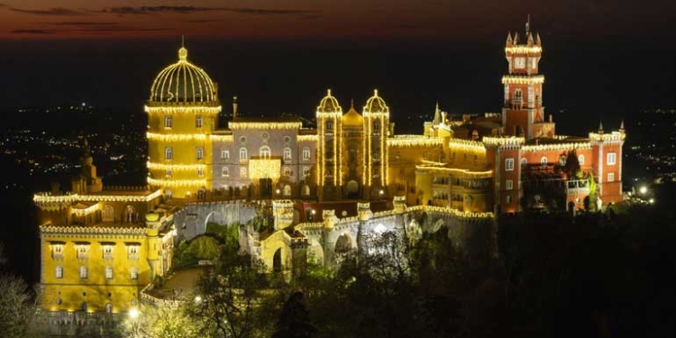 Palácio da Pena apresenta percurso inédito com iluminação de Natal