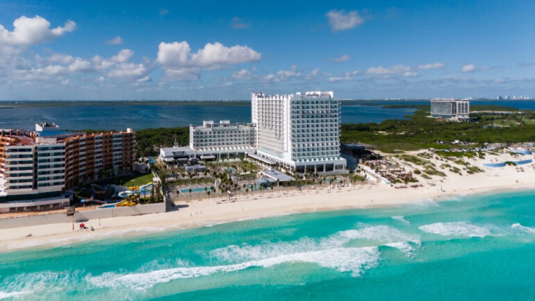 RIU Hotels & Resorts inaugura sexto hotel em Cancún