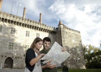 INE: Atividade turística manteve crescimento no 1º mês de 2026, embora com abrandamento