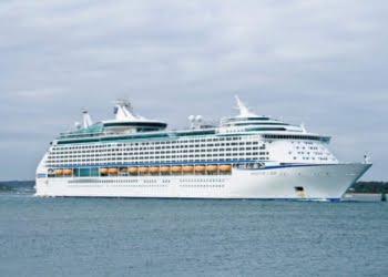 Royal Caribbean suspende algumas partidas até 31 de agosto