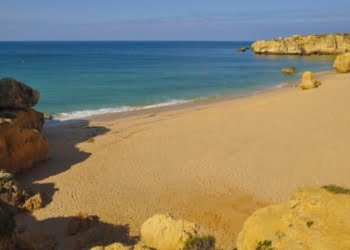 As festas chegaram e as ruas já se vestiram a rigor