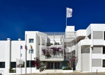 JLL atua na venda do Hotel Aqualuz em Lagos por 20,650 milhões de euros