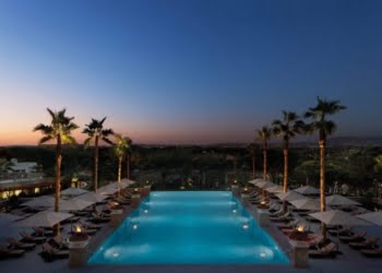 Conrad Algarve celebra Natal com requinte gastronómico e Ano Novo com “Festa do Século”