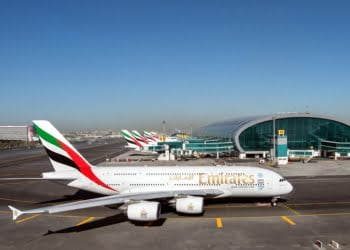 Emirates e Travelport fecham acordo para sobretaxas, distribuição NDC e extensão do serviço de IT