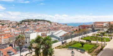 Lisboa e Porto perdem 5,5 milhões em março no Airbnb