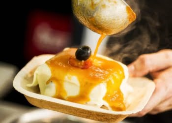 Francesinha na Baixa apresenta quatro sessões de cozinha ao vivo (fotogaleria)