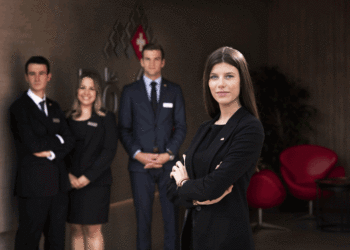 Les Roches e Glion com agenda personalizada em escolas portuguesas