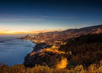 Voo extraordinário para estudantes madeirenses na Páscoa