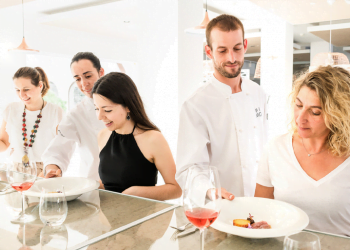 MIMO Algarve lança “Chef & Somm: Jantar vínico” no Pine Cliffs Resort
