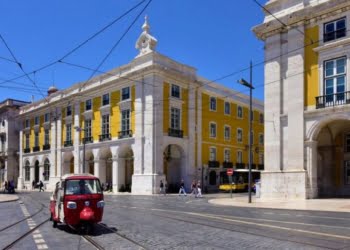 Região de Lisboa considera que medidas em vigor continuam a ser insuficientes para a recuperação do Turismo