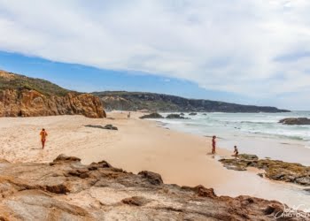 Saiba qual a melhor praia para este verão… by Prémio Cinco Estrelas