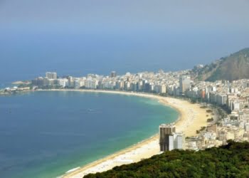 Brasil diz que evolução da pandemia em Portugal motivou suspensão de voos