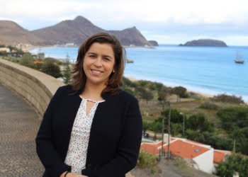Sara Cerdas quer verbas desbloqueadas para assegurar a recuperação do Turismo