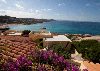 Costa Esmeralda já disponível com o Viajar Tours