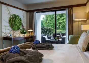 Parque Terra Nostra reabre Tanque Termal e jacuzzis naturais