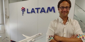 As estratégias das companhias aéreas para captar e fidelizar o cliente