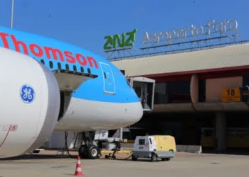 Thomson Airways pousa Dreamliner em Faro e espera crescer 40% para o Algarve