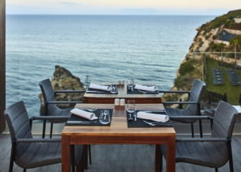 Tivoli Carvoeiro estreia série de jantares vínicos em celebração dos produtos nacionais