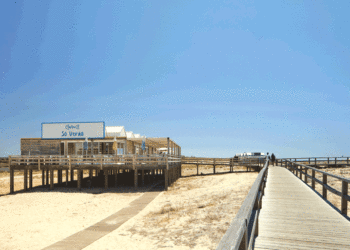 VILA VITA Parc apresenta o novo Armação Beach Club