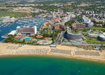 Turismo do Algarve ruma a Marrocos e Cabo Verde para responder à falta de recursos humanos em Portugal